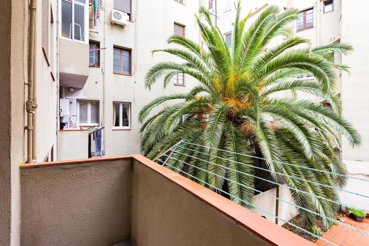 Three Bedrooms Apartment Barcelona Exteriör bild